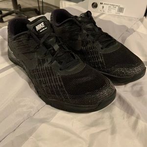 Men’s nike metcon 3 black/black size 9